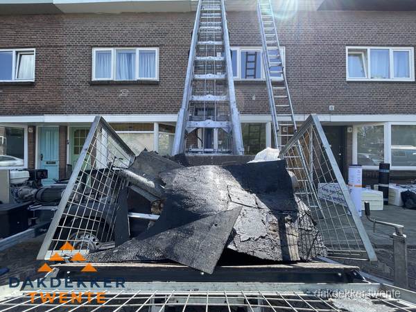 Kosten dakreparatie: dakschade aan flatgebouw in Twente Kosten dakreparatie: dakschade aan flatgebouw in Twente